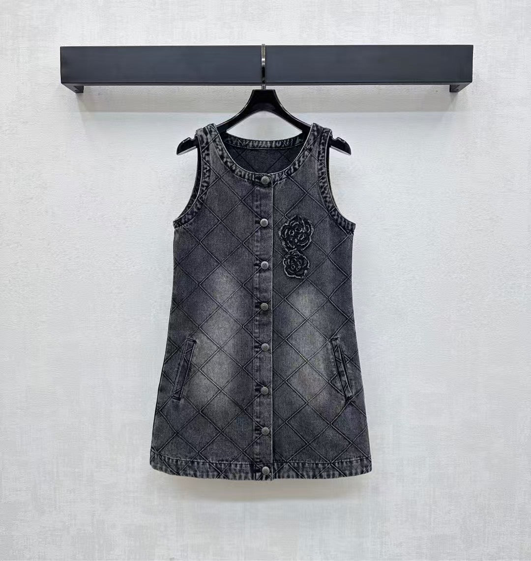 Diamond patterned denim vest skirt