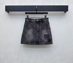 Diamond patterned denim short skirt