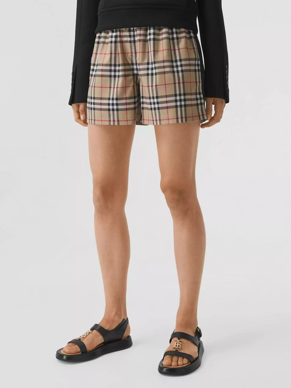 Ladies' black border plaid casual cotton shorts