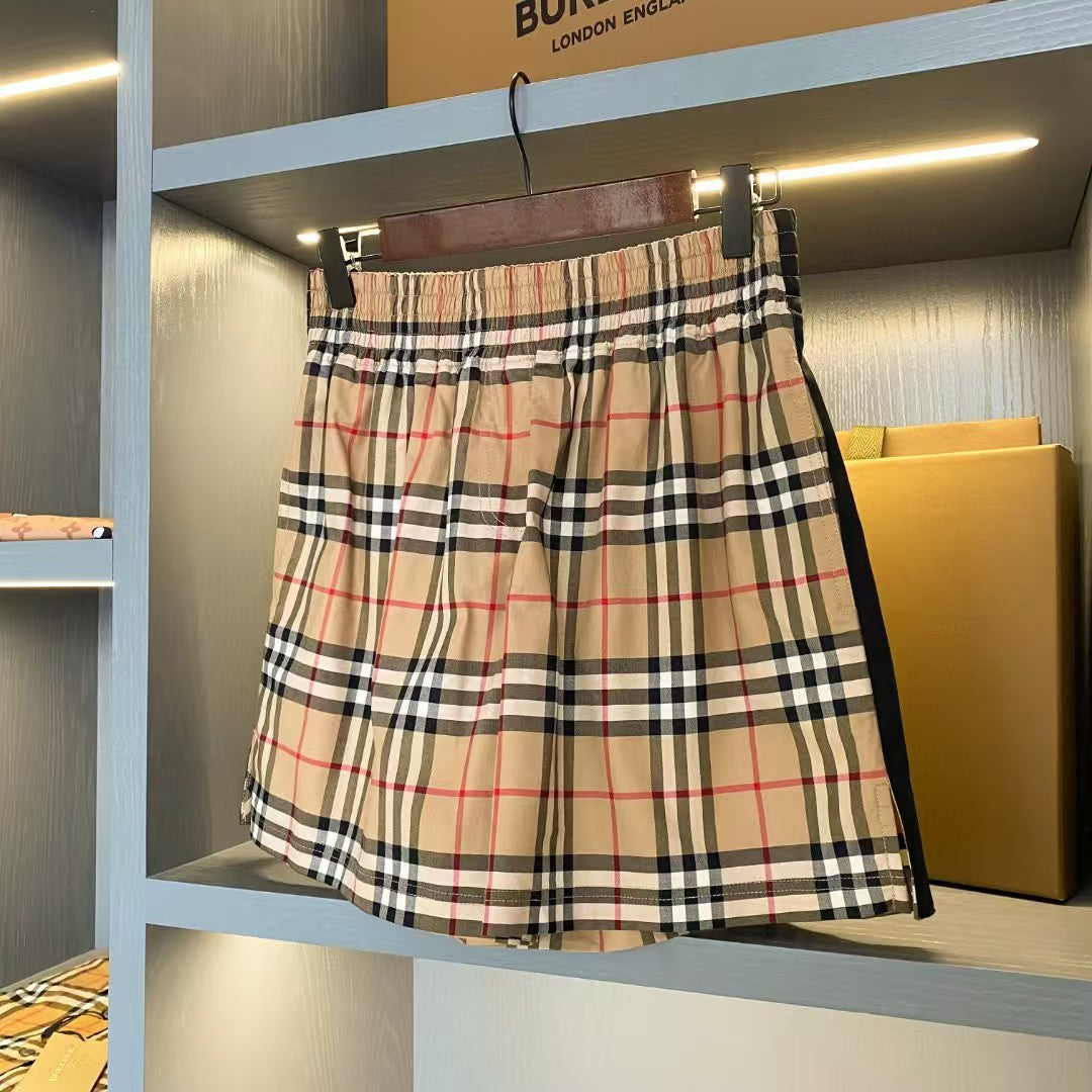 Ladies' black border plaid casual cotton shorts