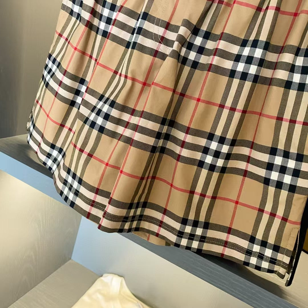 Ladies' black border plaid casual cotton shorts