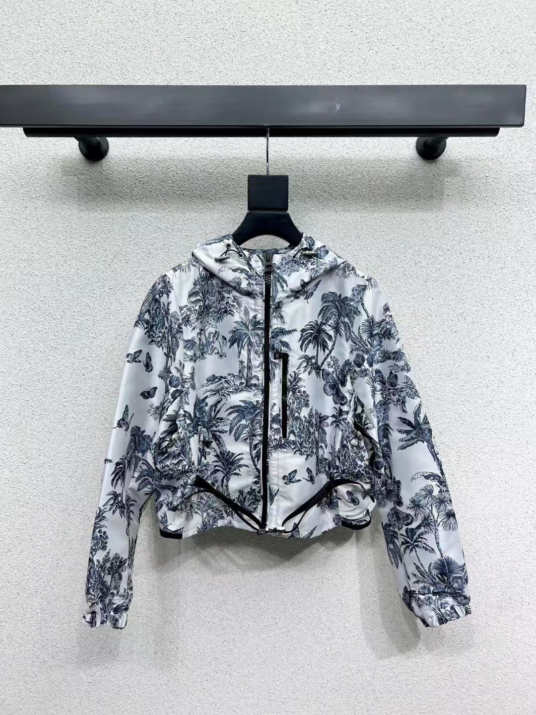 New women's outerwear