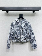 New women's outerwear