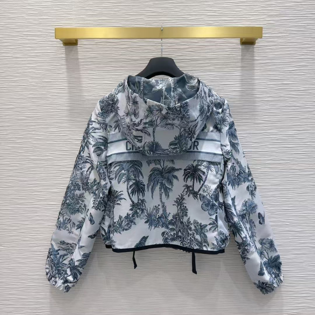 New women's outerwear