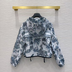 New women's outerwear