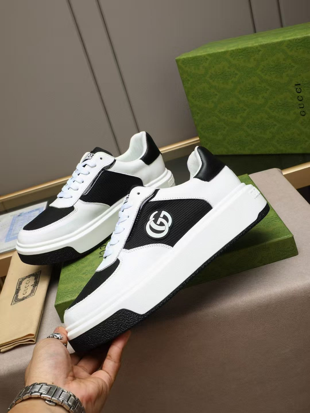 New men's shoes
