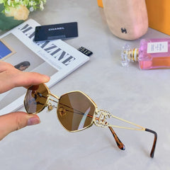 Fashionable casual sunglasses