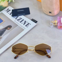 Fashionable casual sunglasses