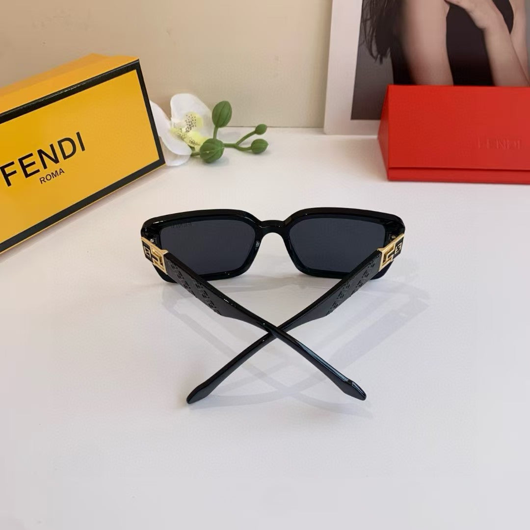 Letter sunglasses