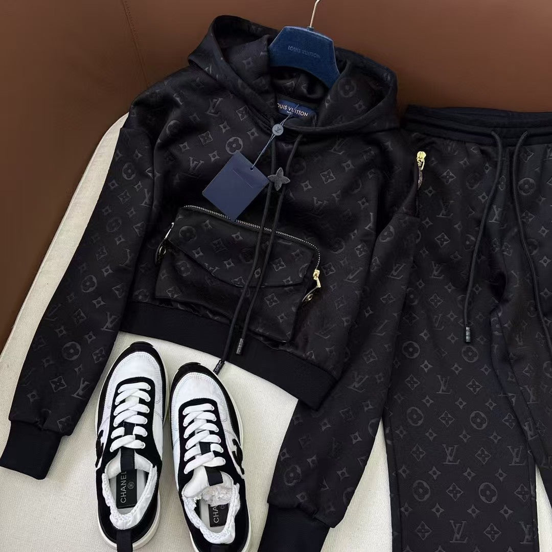 Latest wallet pocket hoodie set for autumn and winter