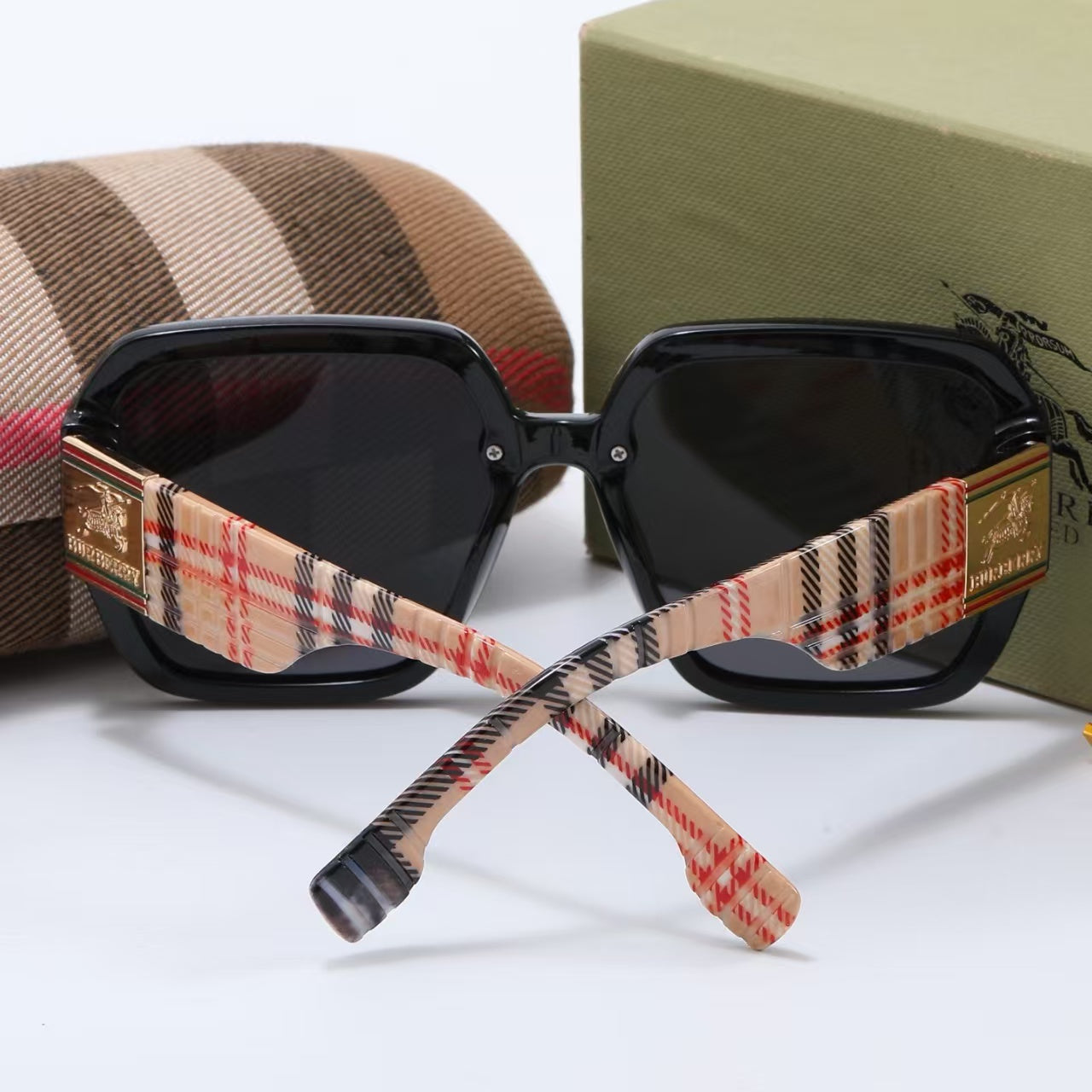 Leisure sunglasses 1