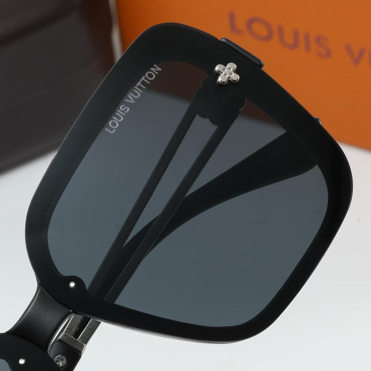 Casual sunglasses 4