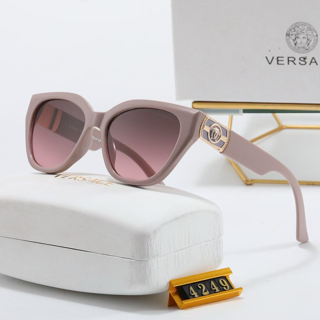 Leisure sunglasses 14