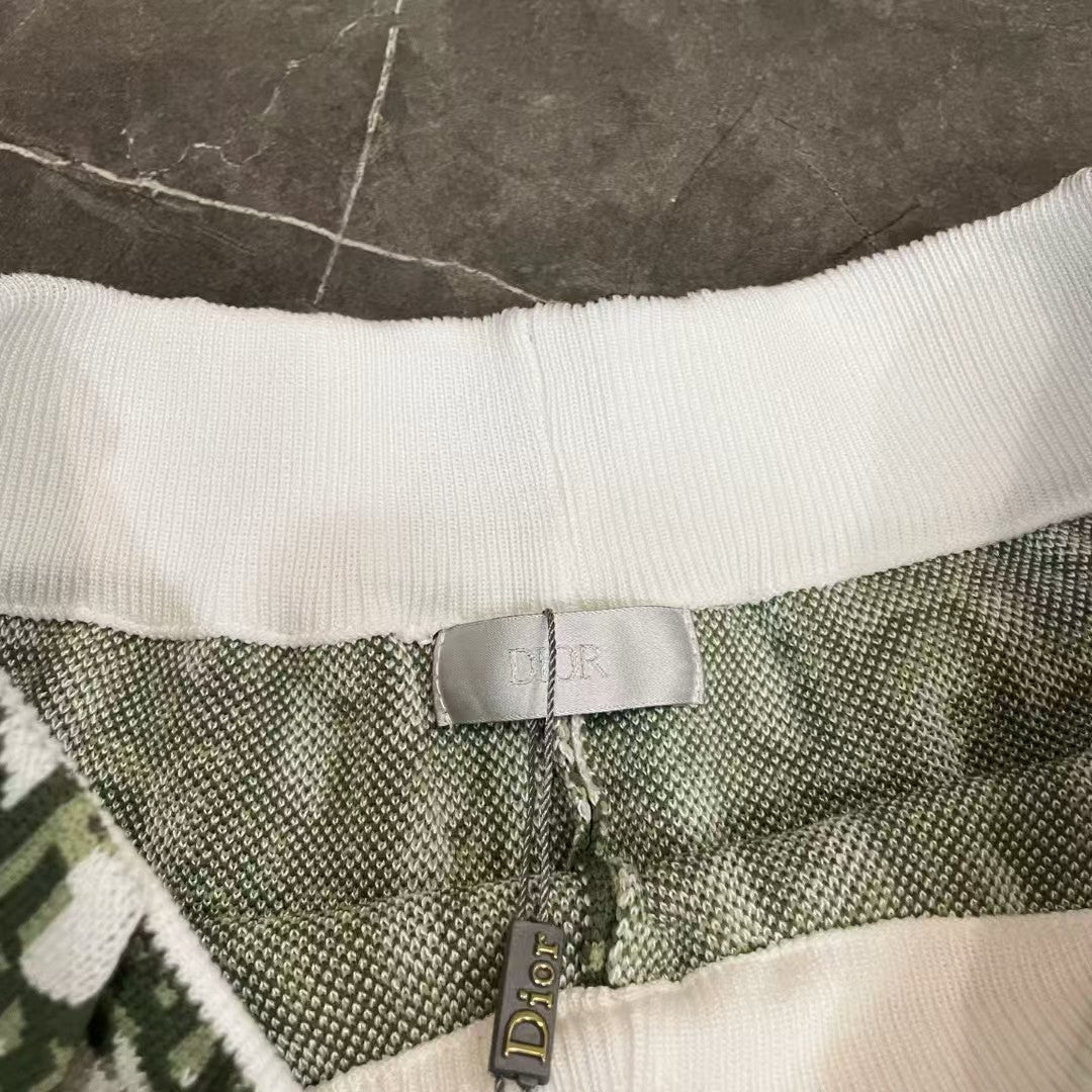 Presbyopia denim shorts