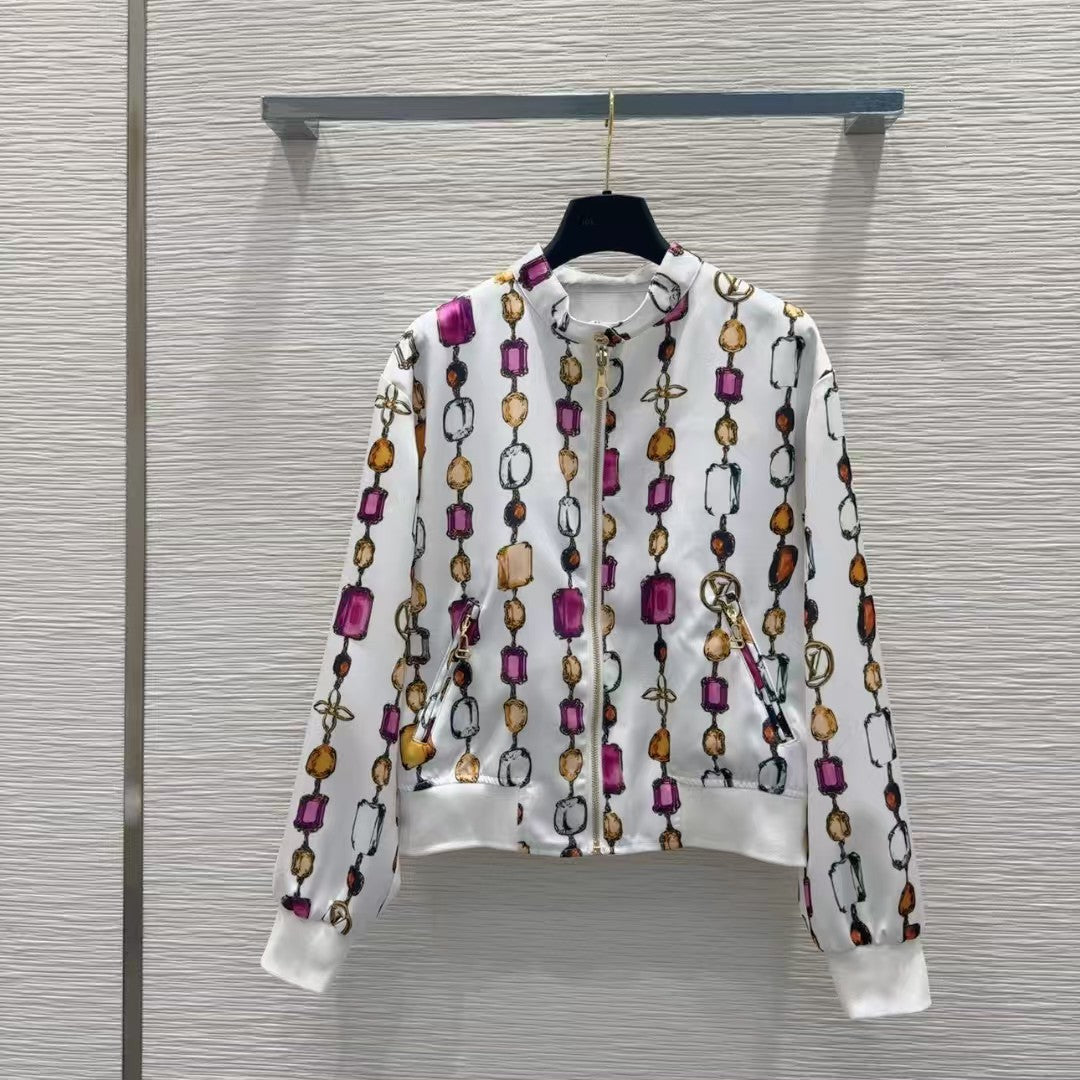 The latest series of jackets are double-sided and wearable