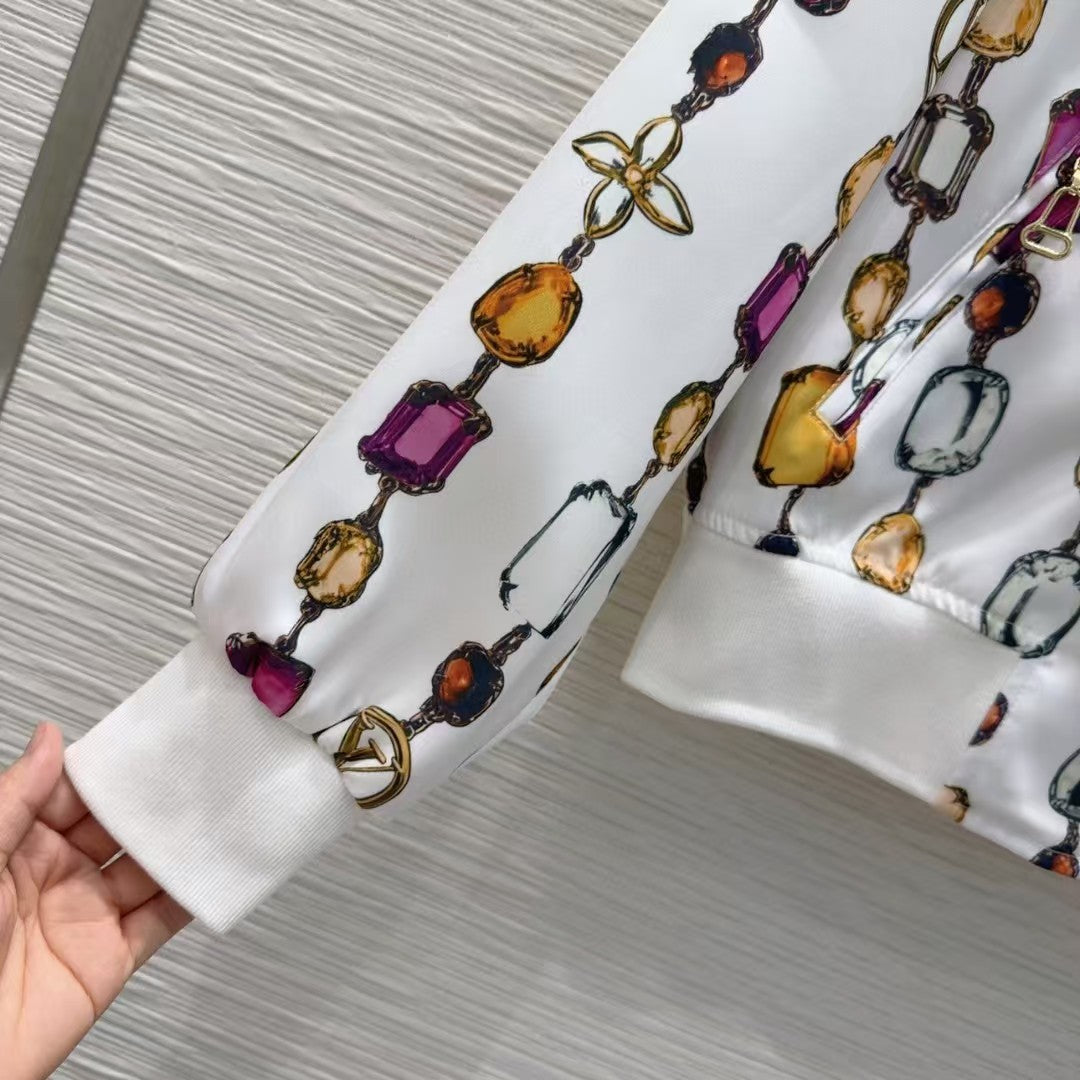 The latest series of jackets are double-sided and wearable