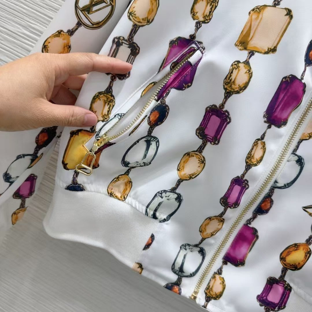 The latest series of jackets are double-sided and wearable