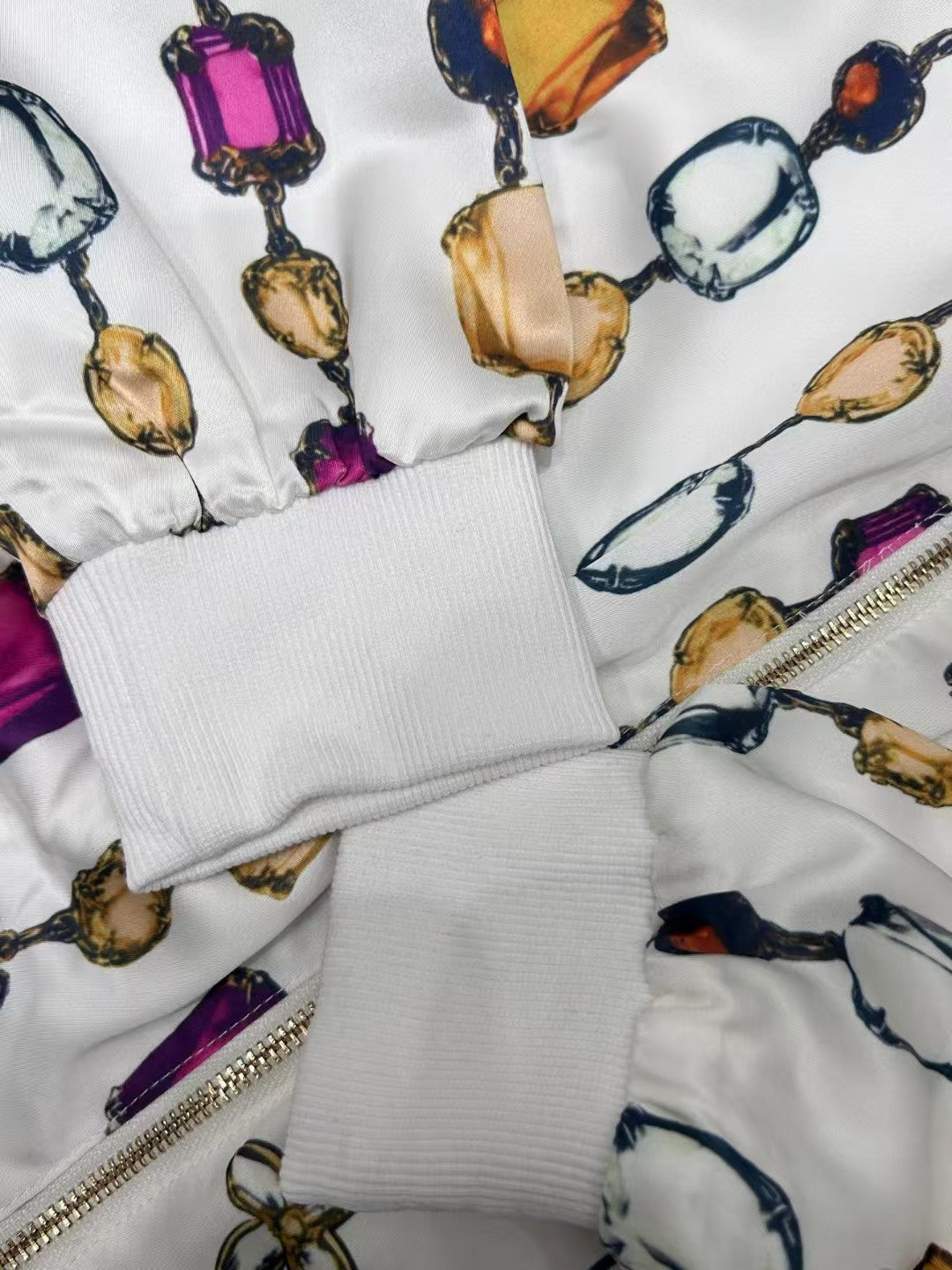 The latest series of jackets are double-sided and wearable