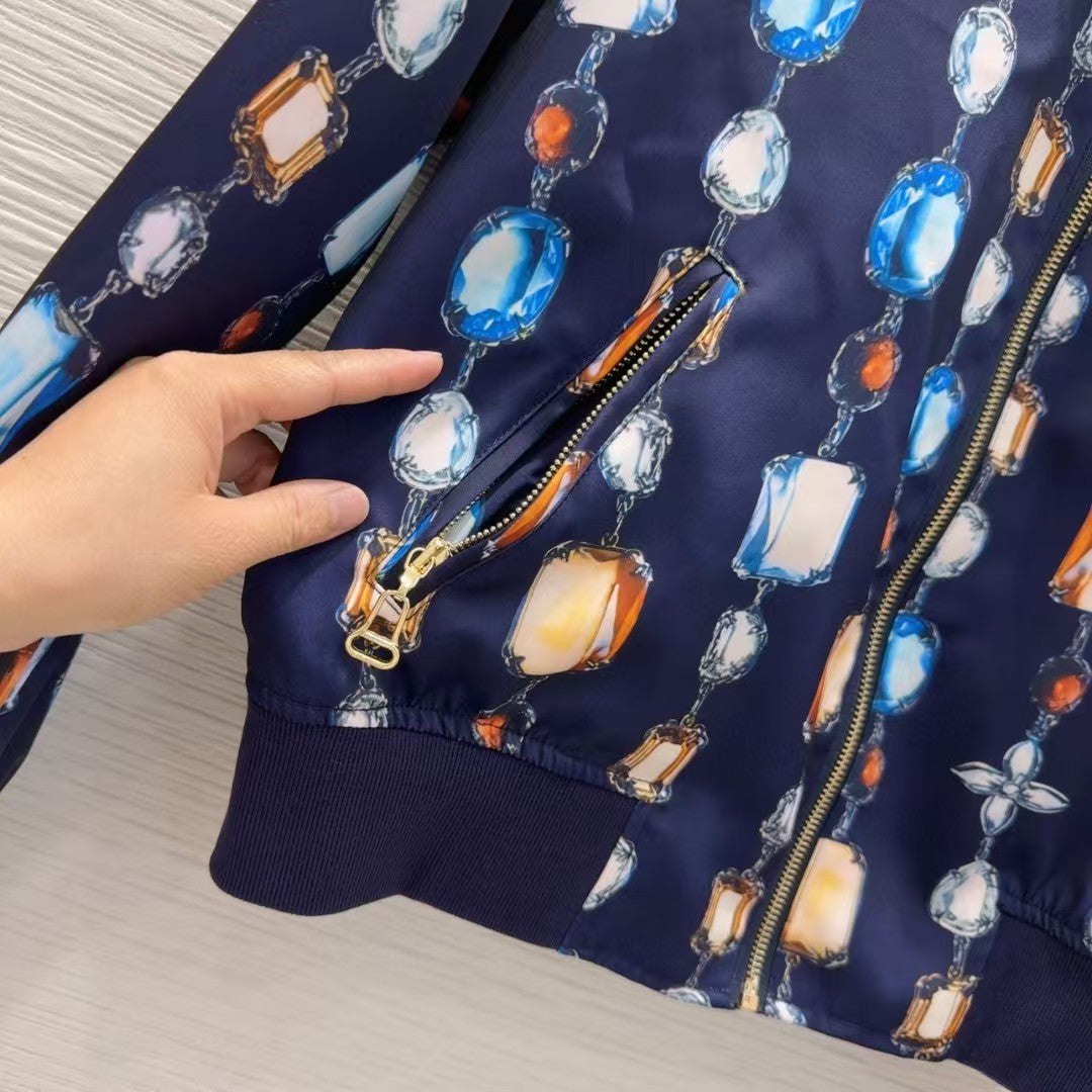 The latest series of jackets are double-sided and wearable