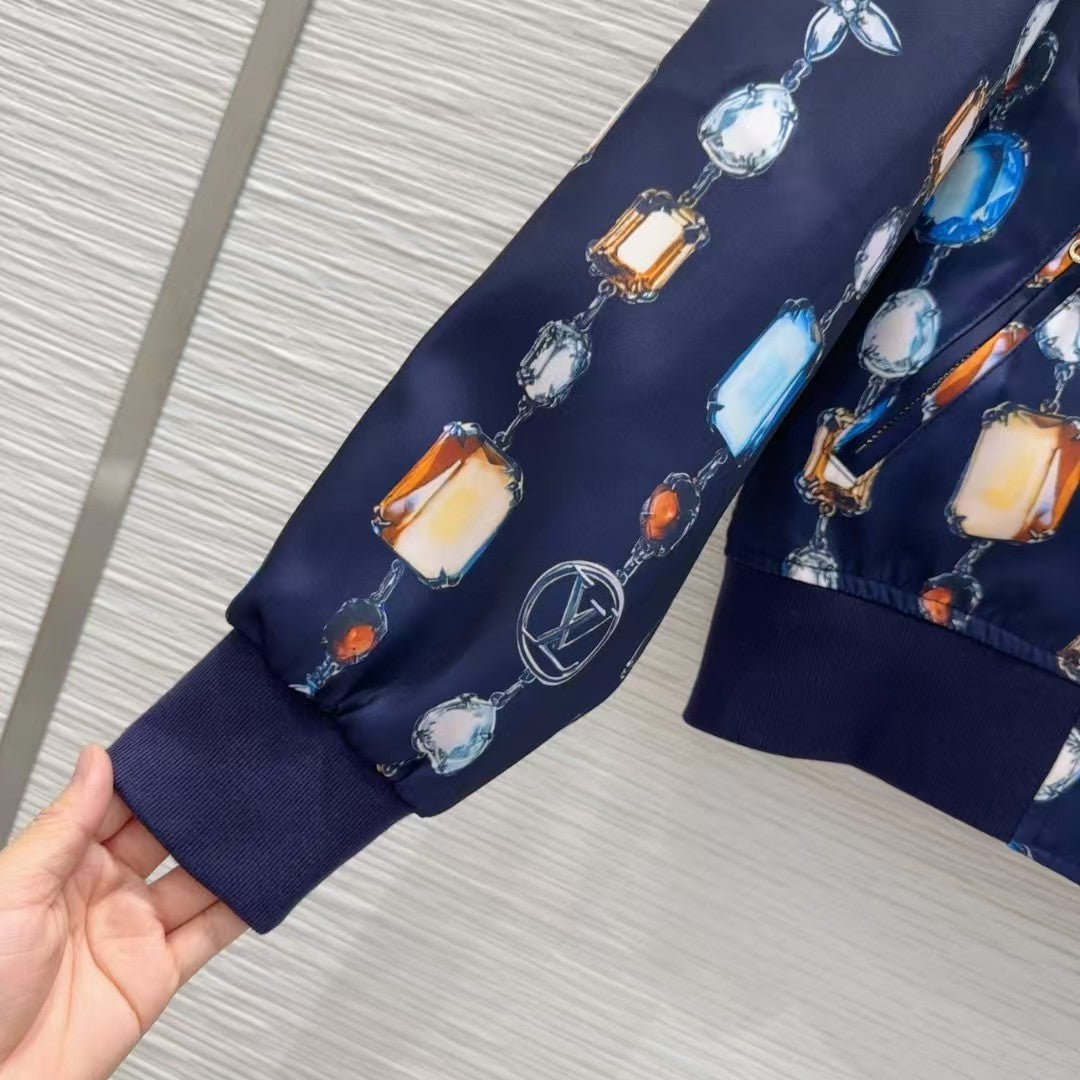 The latest series of jackets are double-sided and wearable
