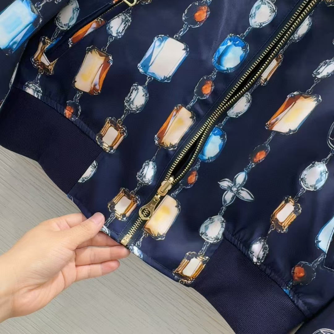 The latest series of jackets are double-sided and wearable