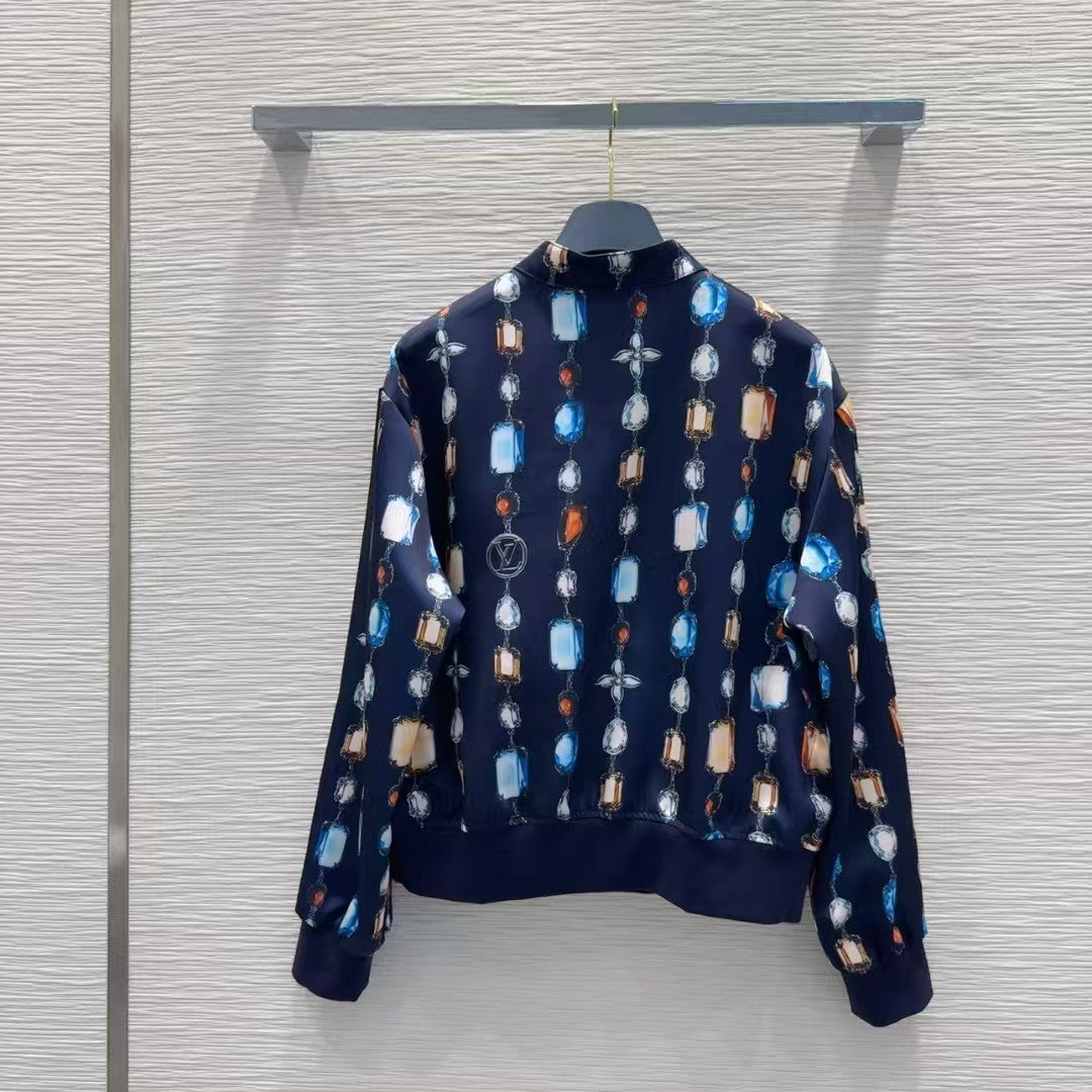 The latest series of jackets are double-sided and wearable