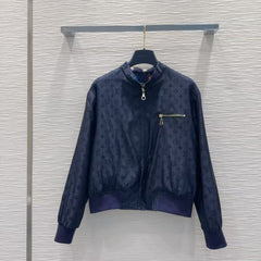 The latest series of jackets are double-sided and wearable