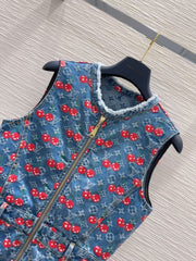 New denim sleeveless skirt