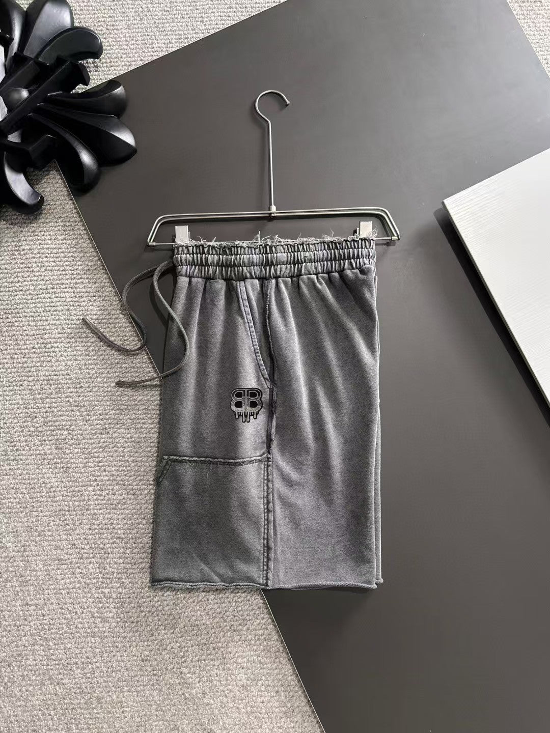 Clear color loose shorts