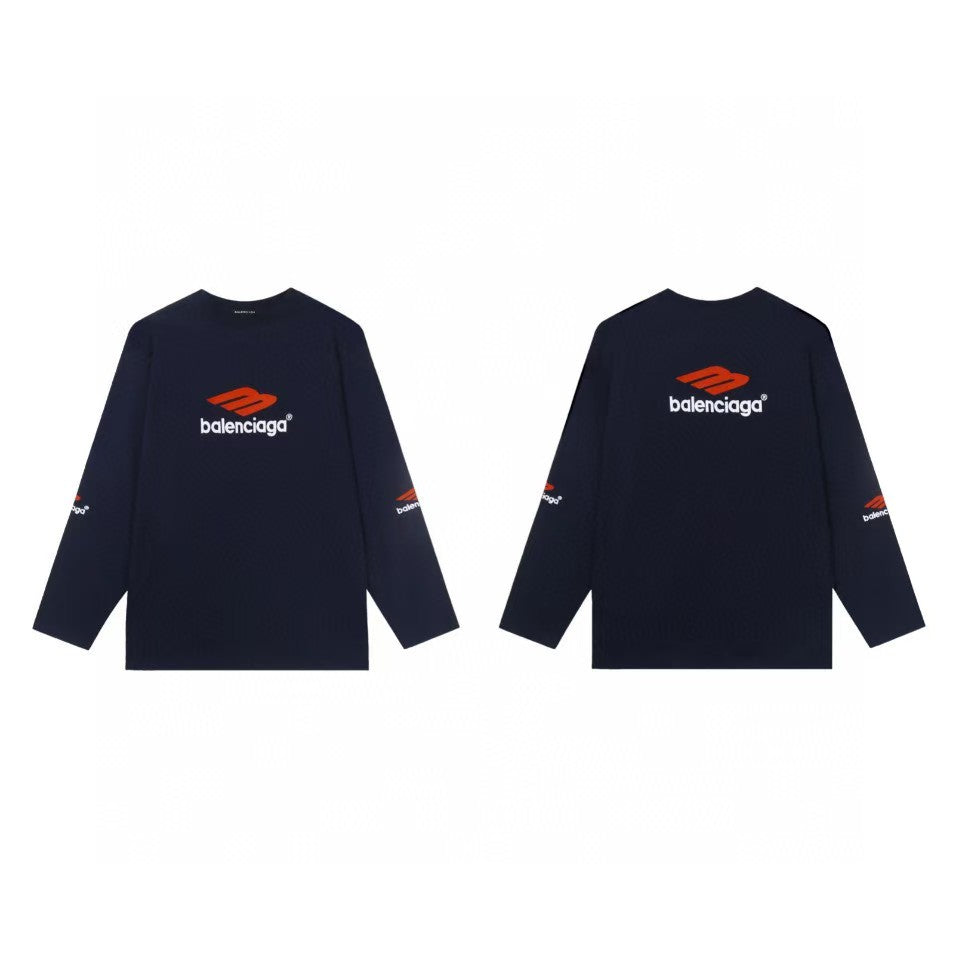 Classic round neck long sleeved T-shirt