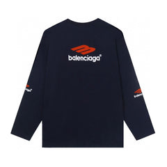 Classic round neck long sleeved T-shirt