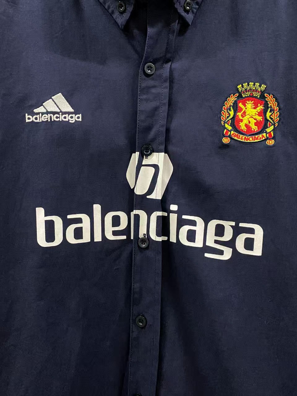 Three bar long sleeved shirt