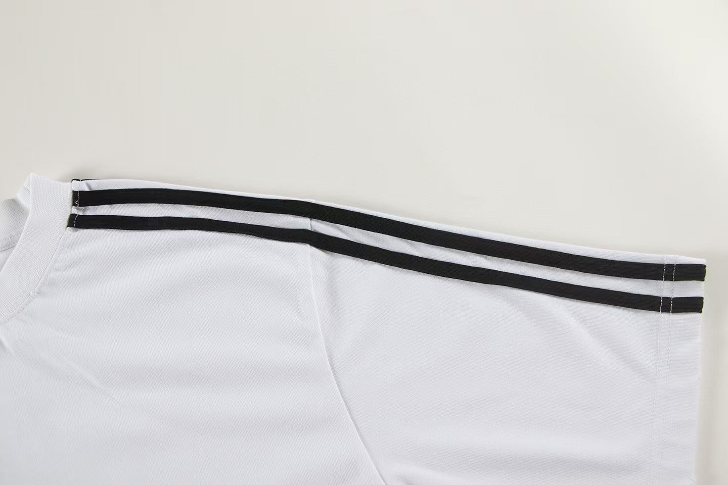 New short sleeved T-shirt