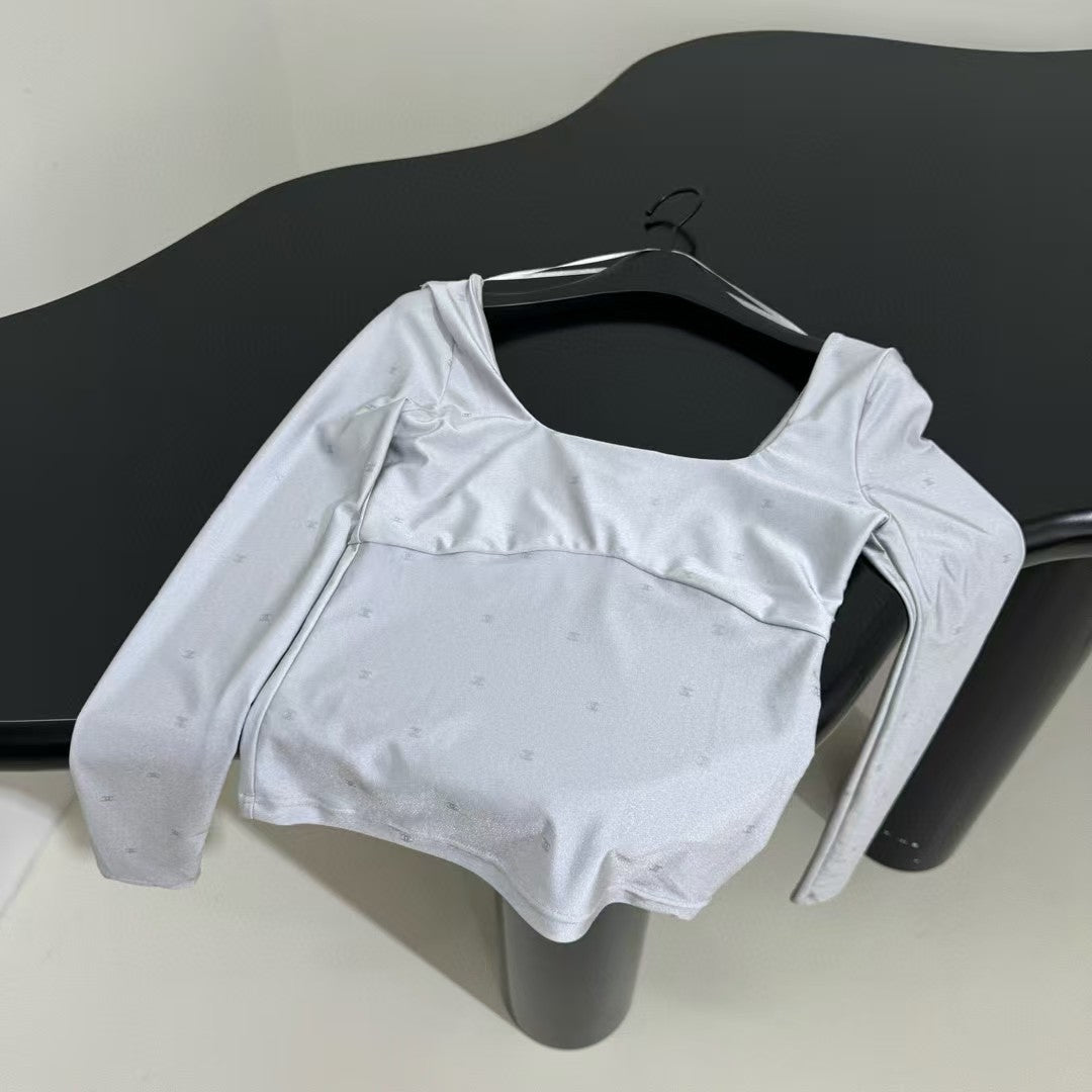 Hot silver long sleeves