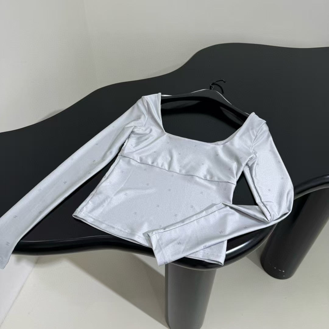 Hot silver long sleeves