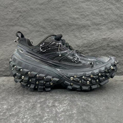 Men's and women's sports shoes with puncture holes