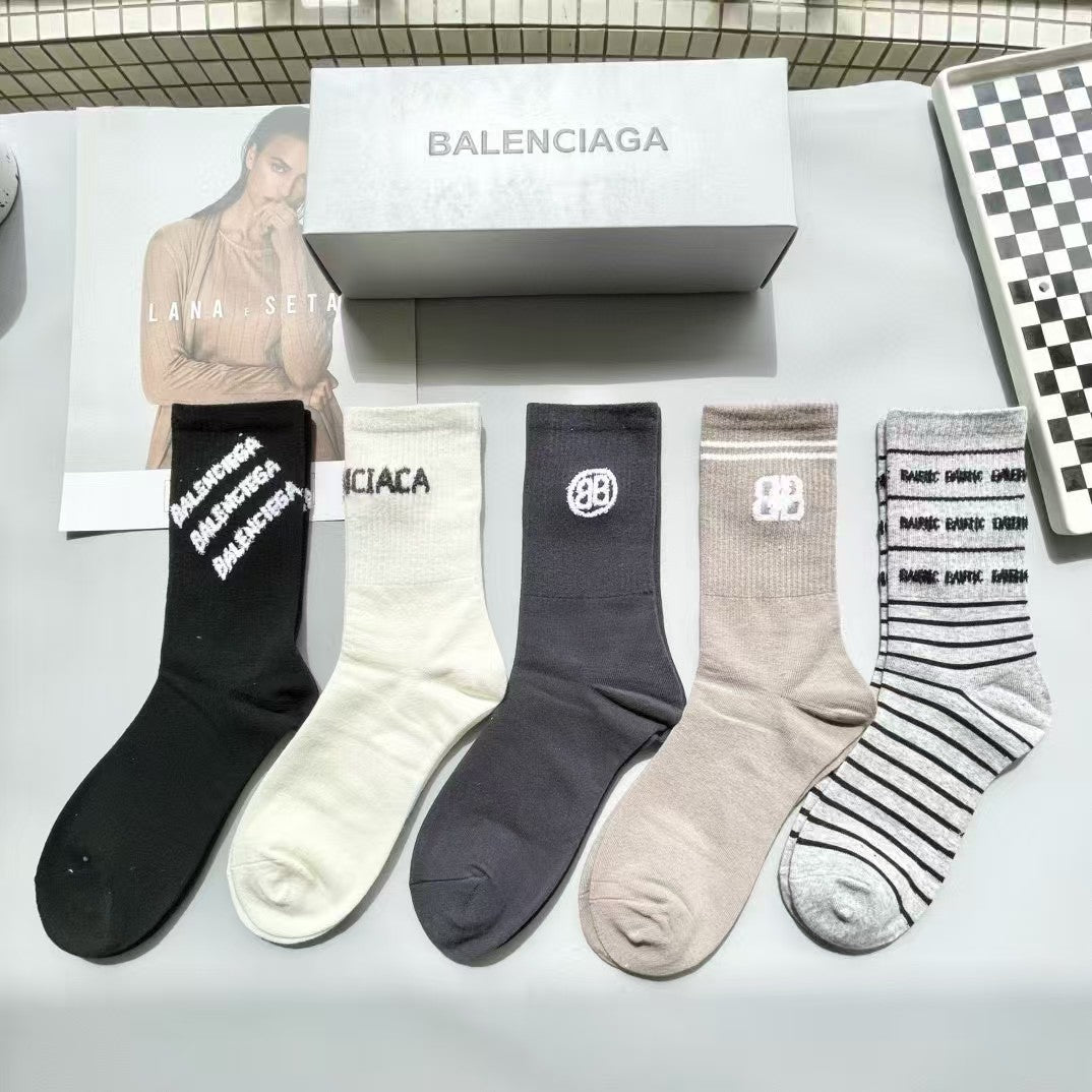 Men's and women's  length socks