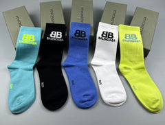 Medium to long socks