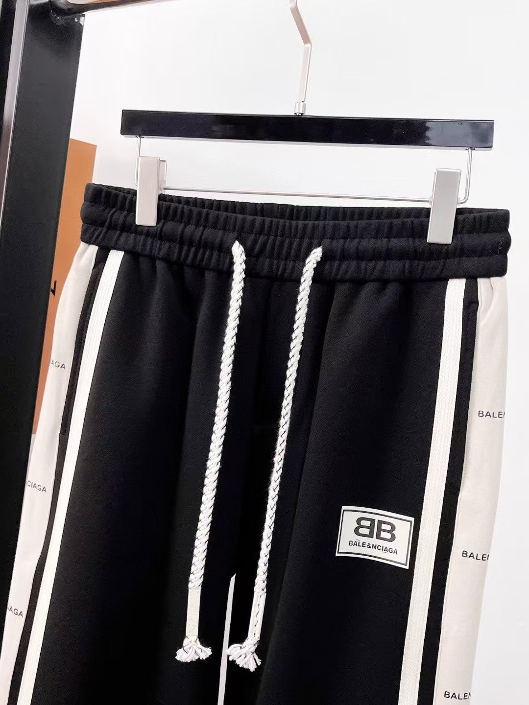 Spring new casual pants 4