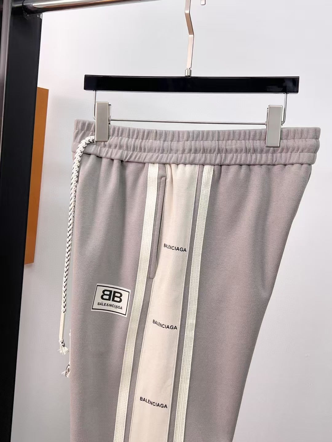 Spring new casual pants 4