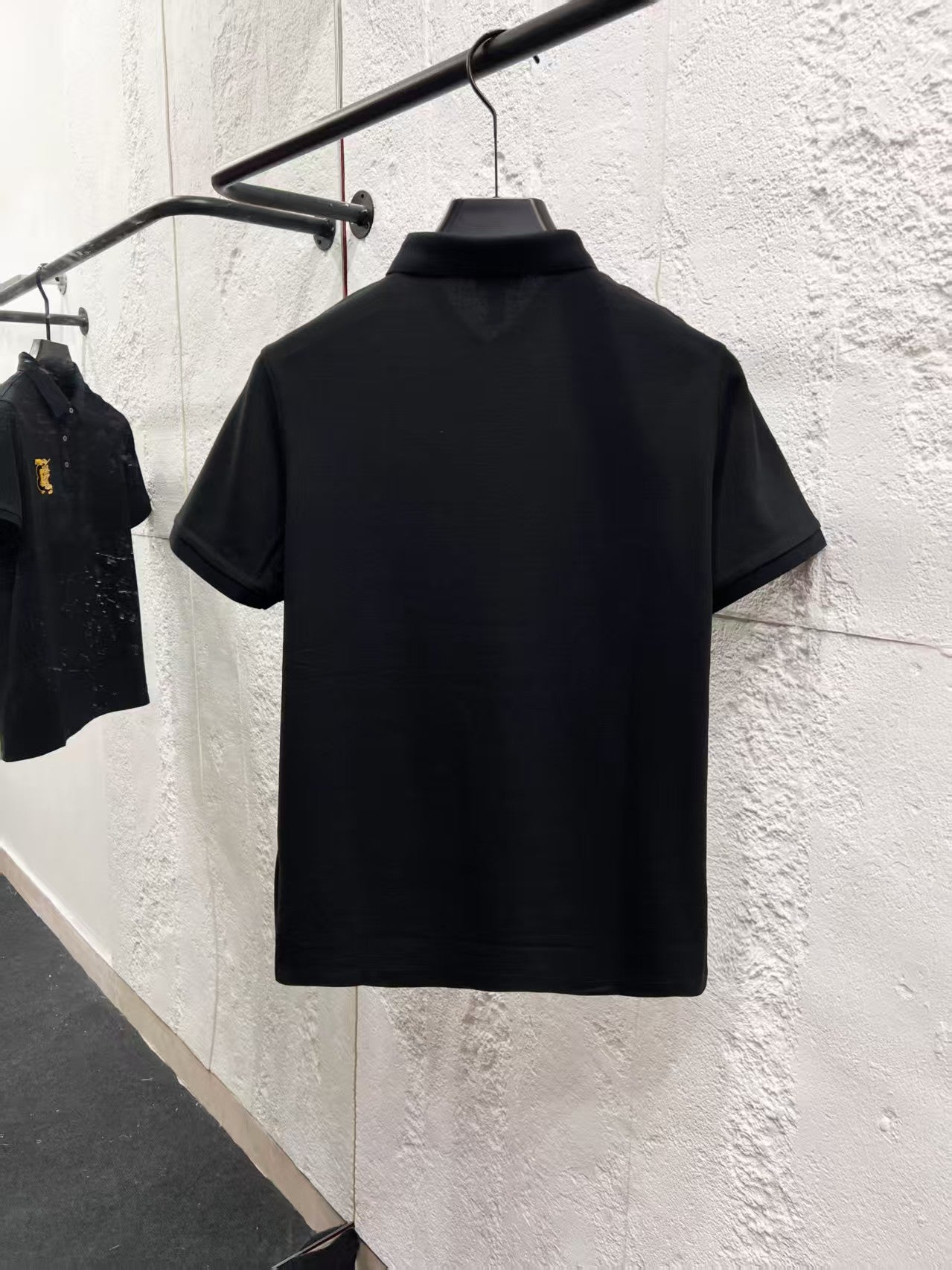 Short sleeved lapel polo shirt