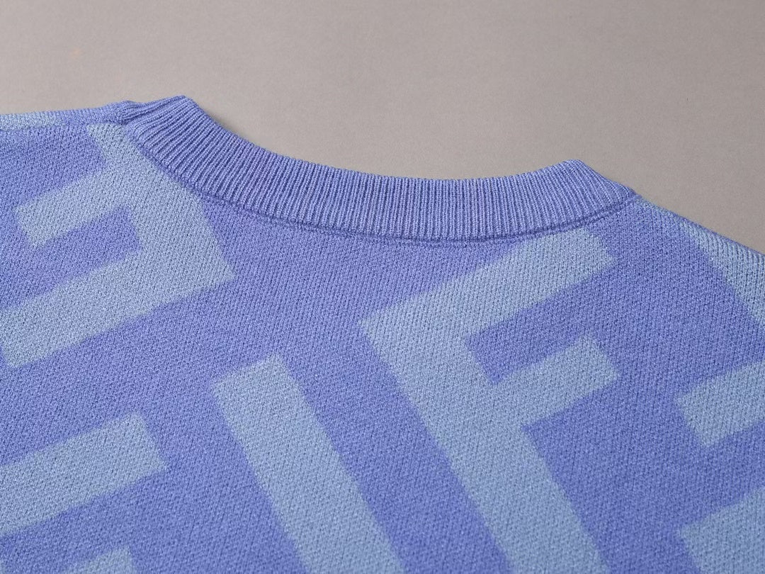Autumn and winter new round neck pullover sweater