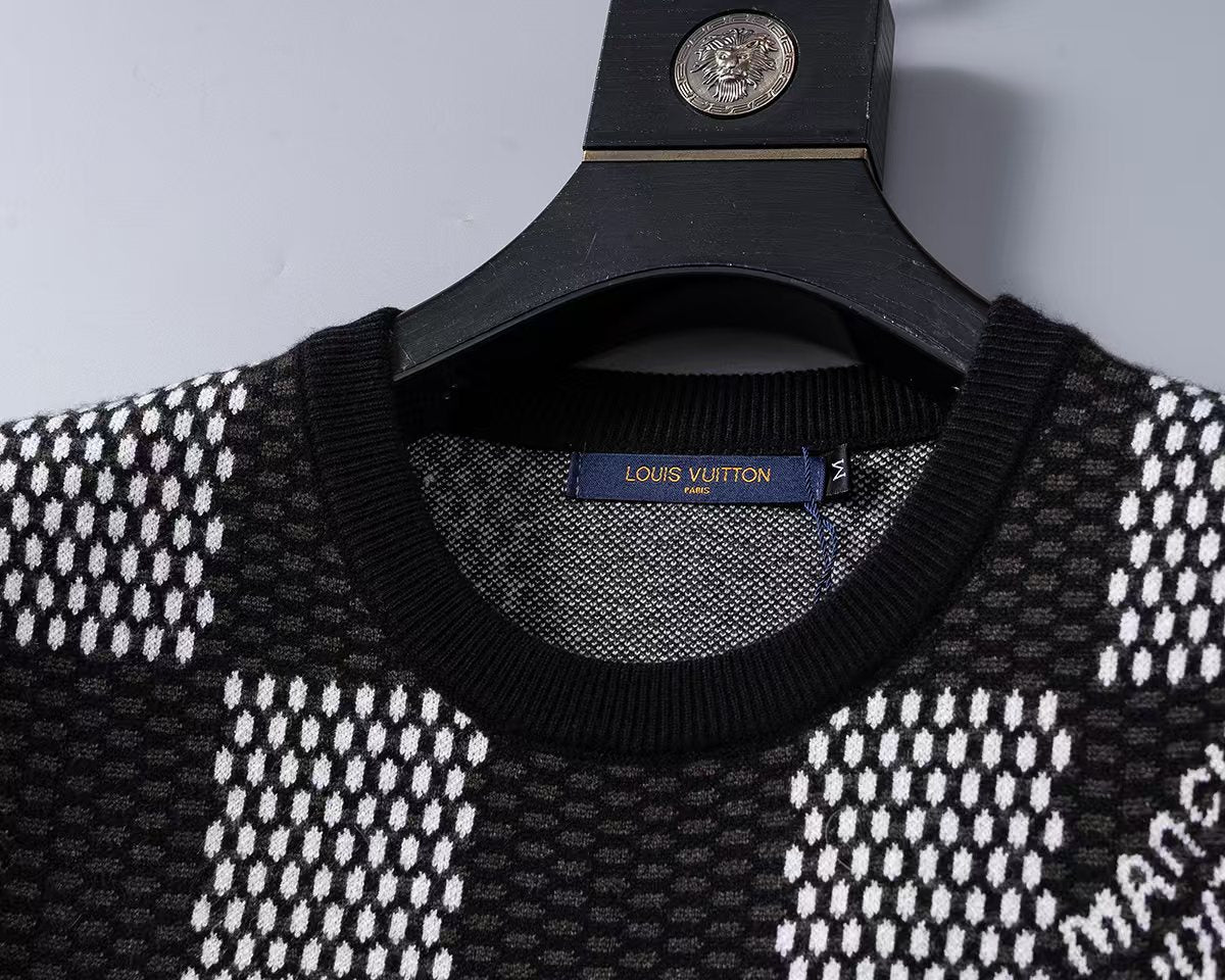 Autumn and winter new round neck pullover sweater