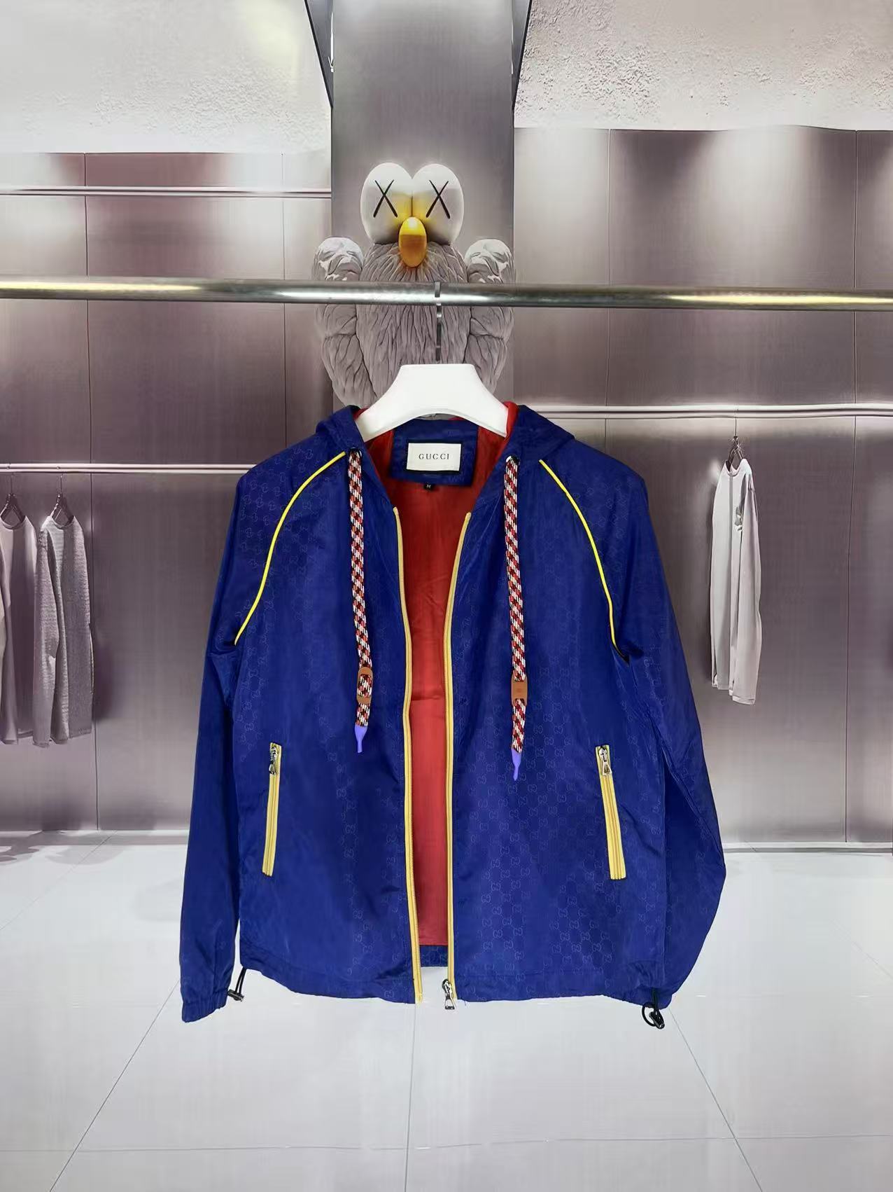 Hooded windbreaker jacket