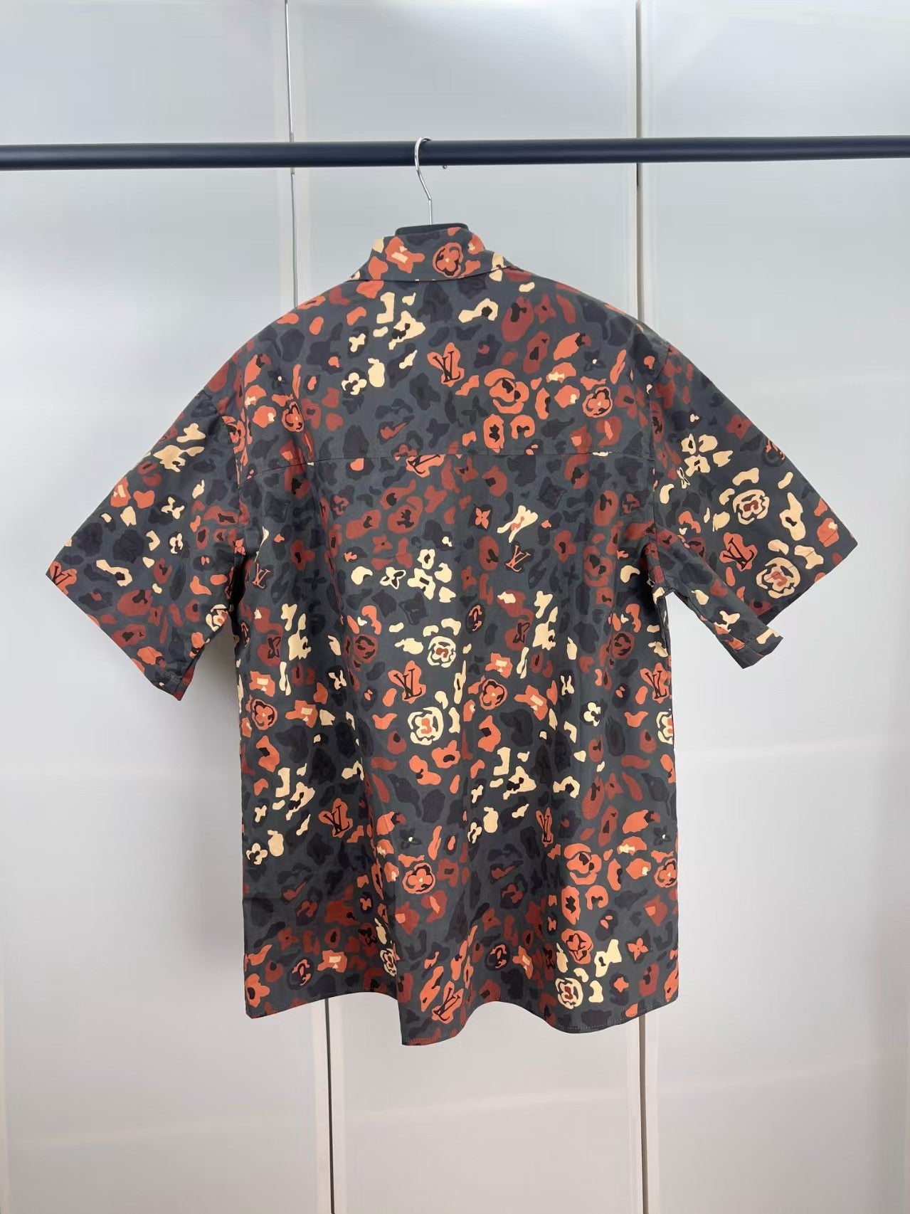 Flower short sleeved shirt
