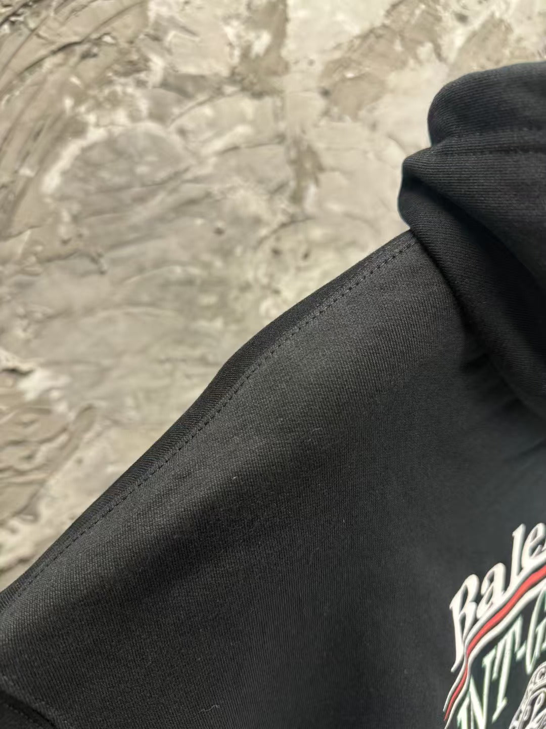 Hooded long sleeved sweatshirt