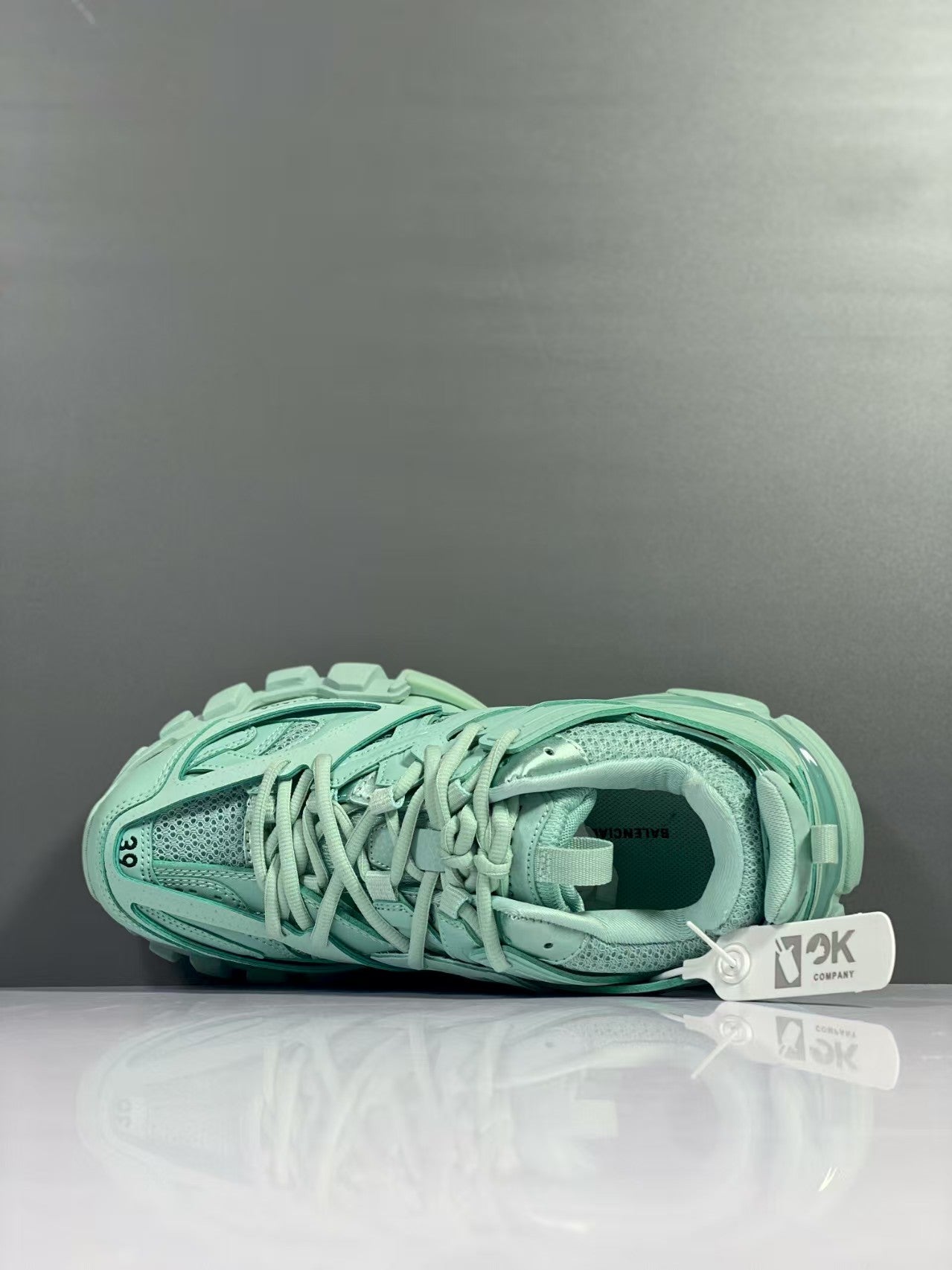 Third generation outdoor concept shoes