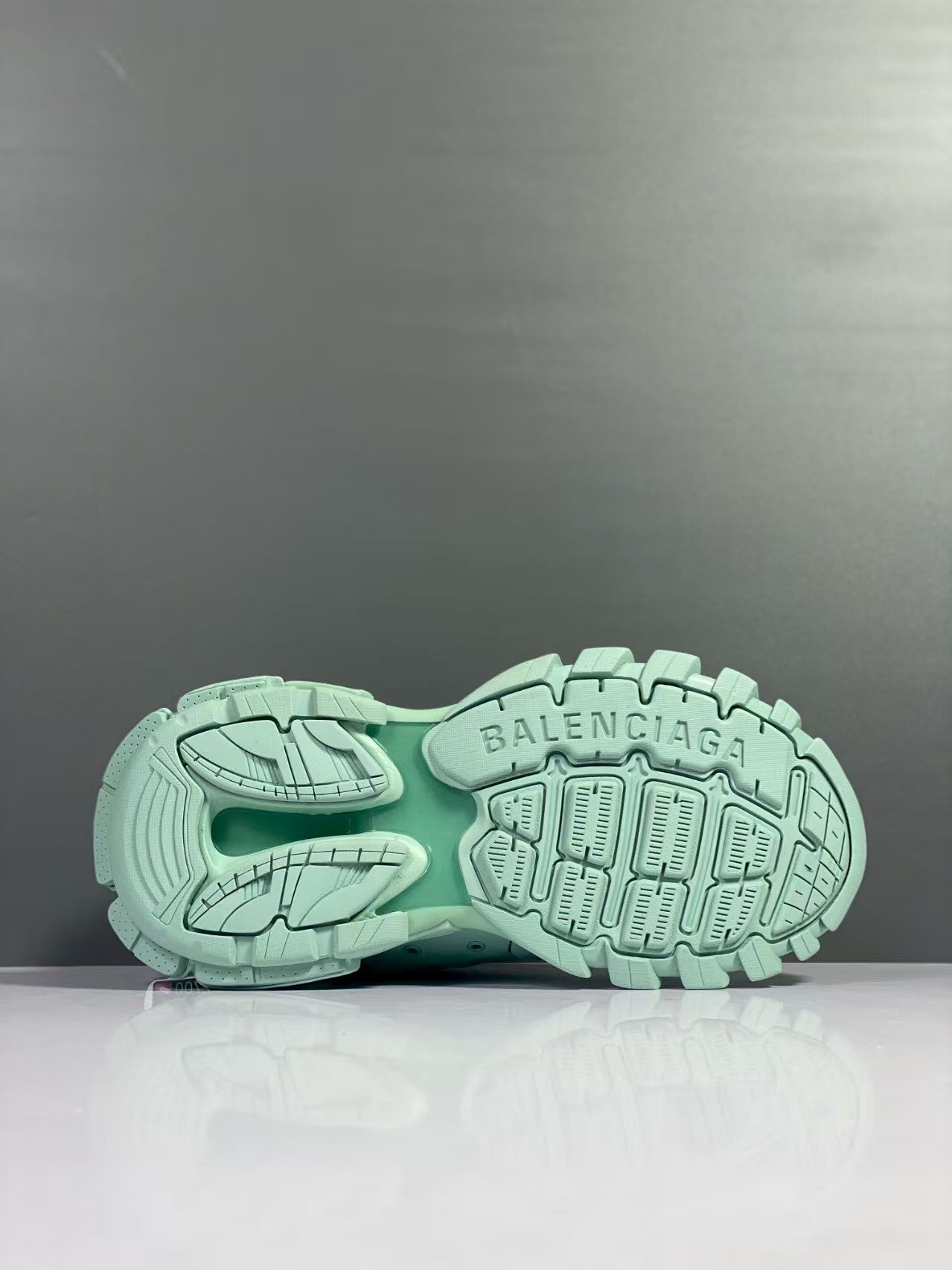 Third generation outdoor concept shoes