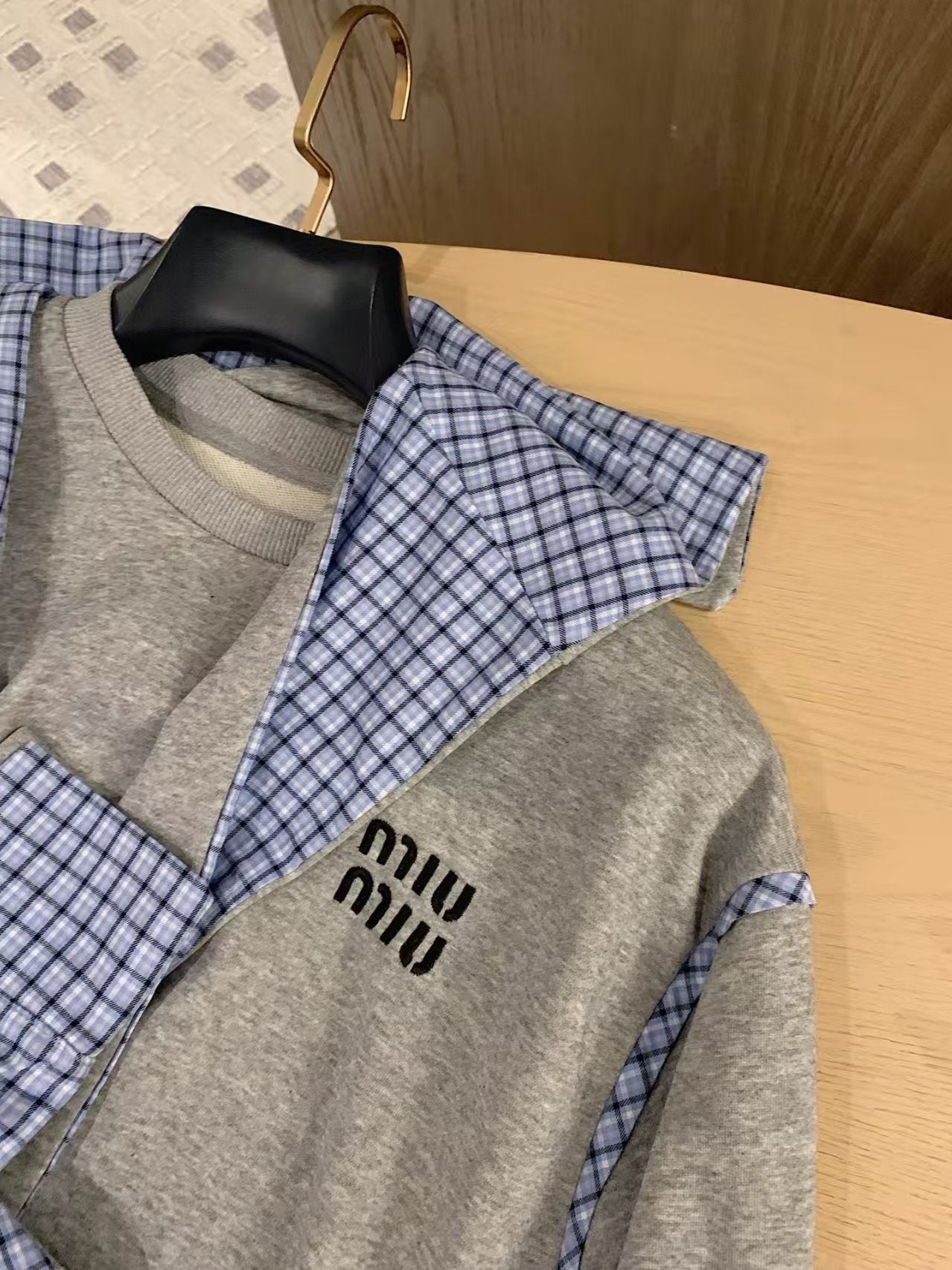 Checkered hoodie with shawl