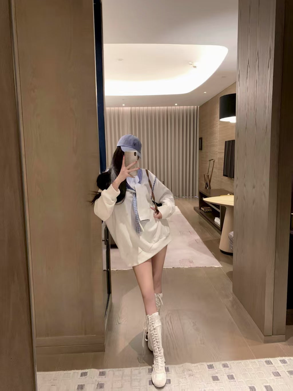 Checkered hoodie with shawl
